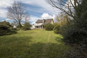 Genehmigtes Neubau-Reihenendhaus in Düsseldorf-Angermund mit Garten