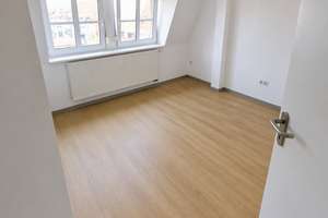 Ganz oben zuhause – hell & zentral