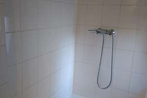 Helle und gemütliche 2-Zimmer Dachgeschosswohnung in wunderschönem Altbau – Industriestraße 51, 47803 Kempener Feld/Baackeshof, Krefeld – Vorschaubild 18
