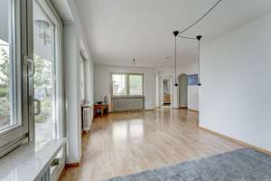 Charmante Erdgeschosswohnung mit Terrasse und Garten in ruhiger Lage – 79100 Unterwiehre-Nord, Freiburg im Breisgau – Vorschaubild 2
