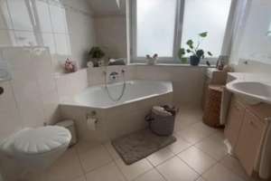 Wohnen mit Gartenidylle in Engen - modernes EFH mit Terrasse, Balkon & 5,5 Zimmer – Die vollständige Adresse der Immobilie erhältst du vom Anbieter., 78234 Engen – Vorschaubild 15