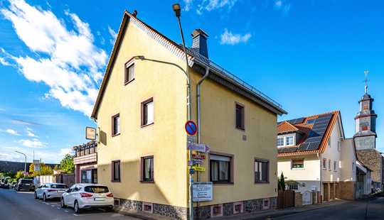 Bild von Schöneck-Oberdorfelden: Charmantes Einfamilienhaus mit flexibel gestaltbarer Laden- / Bürofläche