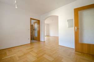 Helle 2,5 Zimmer-Wohnung mit Balkon und EBK - nahe Wöhrder See – Bauvereinstraße 16, 90489 Wöhrd, Nürnberg – Vorschaubild 2