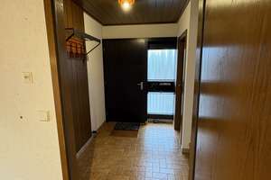Einfamilienhaus mit Einliegerwohnung, Garage und Garten in Villingendorf – Die vollständige Adresse der Immobilie erhältst du vom Anbieter., 78667 Villingendorf – Vorschaubild 3