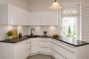 Stilvolle 3-Zimmer-Maisonette im EG & 1. OG – Denkmalgeschützt mit Garten und Einbauküche
