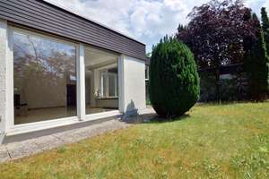 Split-Level-Bungalow mit großzügigem Raumkonzept und sonnigem Garten in ruhiger Lage Trudering – Die vollständige Adresse der Immobilie erhältst du vom Anbieter., 81735 Waldtrudering, München – Vorschaubild 23