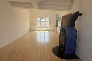 Viel Platz in Bochum: 4-Zimmer-Wohnung mit Balkon – Berneckerstr 17, 44799 Wiemelhausen, Bochum – Vorschaubild 2