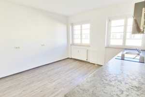 Zwei Zimmer mit Einbauküche – Flechtinger Str. 39, 39110 Magdeburg – Vorschaubild 2