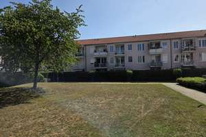 Charmante, großzügig geschnittene 3-Zimmer-Erdgeschoss-Wohnung in Freimann / Am Nordpark – Die vollständige Adresse der Immobilie erhältst du vom Anbieter., 80939 Freimann, München – Vorschaubild 4