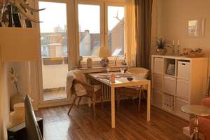 Zentral in Düsseldorf: 2-Zimmer-Wohnung mit Balkon – Kölner Straße 49, 40211 Stadtmitte, Düsseldorf – Vorschaubild 2