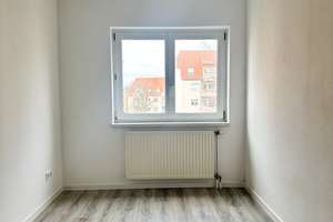 Frisch renovierte 3-Zimmerwohnung mit Balkon in beliebte Lage von Zwickau! – Trillerstraße 35, 8066 Gebiet Talstraße/Trillerberg, Zwickau – Vorschaubild 4