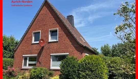 Bild von Einfamilienhaus mit Garage in zentrumsnaher Lage von Norden - Vor den Toren des Nordseebads Norddeic
