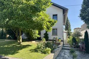 Vielseitiges Dreifamilienhaus in Top-Lage von Graben-Neudorf (OT Neudorf) – Die vollständige Adresse der Immobilie erhältst du vom Anbieter., 76676 Graben-Neudorf – Vorschaubild 1