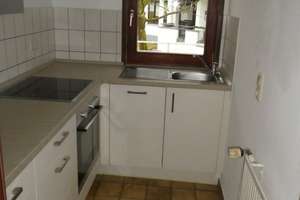 Lichtdurchflutete Wohnung mit großzügigem Grundriss ideal für Eigennutzer und Kapitalanleger – Die vollständige Adresse der Immobilie erhältst du vom Anbieter., 42651 Solingen-Mitte, Solingen – Vorschaubild 2