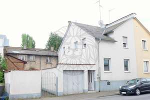Frankfurt Heddernheim! Zweifamilienhaus mit Garage und Nebengebäude. – Die vollständige Adresse der Immobilie erhältst du vom Anbieter., 60439 Niederursel, Frankfurt am Main – Vorschaubild 3