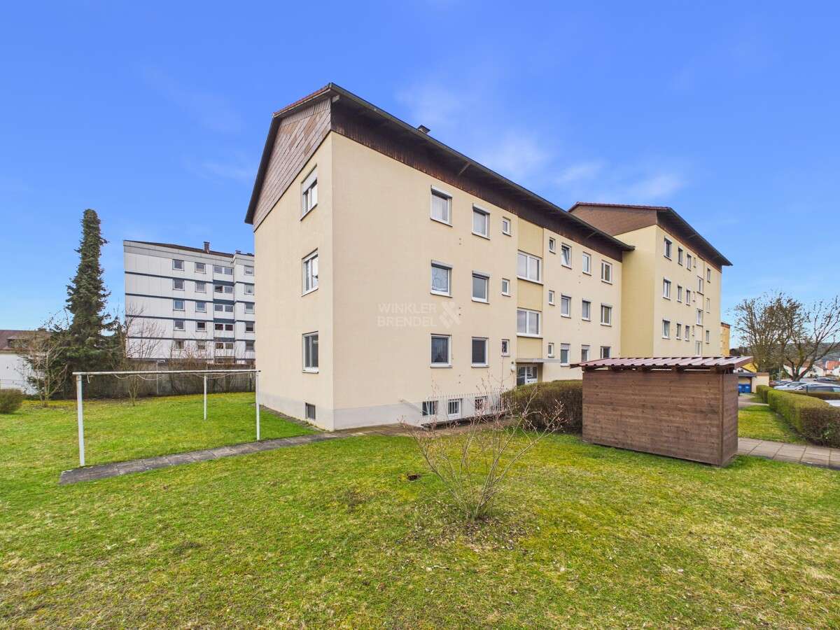 Geräumige 3-Zimmer-Wohnung mit Balkon im 2. OG in Bindlach, Bayreuth Kreis – Bild 2