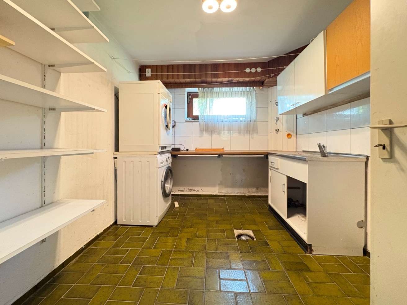 Immobilie in Rinteln - Drei Wohneinheiten in ruhiger Lage – Einziehen oder vermieten?  - Bild 6