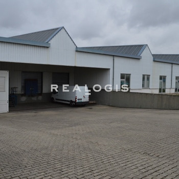 Ca. 15.000 qm Lager- / Produktionsflächen | Rampe | ca. 4,50 m UKB