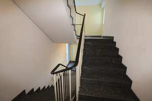 Gräfrath! Helle 3-Zimmer-Wohnung mit Balkon nahe des Ortskern – Die vollständige Adresse der Immobilie erhältst du vom Anbieter., 42653 Gräfrath, Solingen – Vorschaubild 5