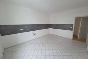 schöne große 3-Raum-Wohnung in Magdeburg-Stadtfeld zu vermieten – Schenkendorfstraße 11, 39108 Stadtfeld Ost, Magdeburg – Vorschaubild 6