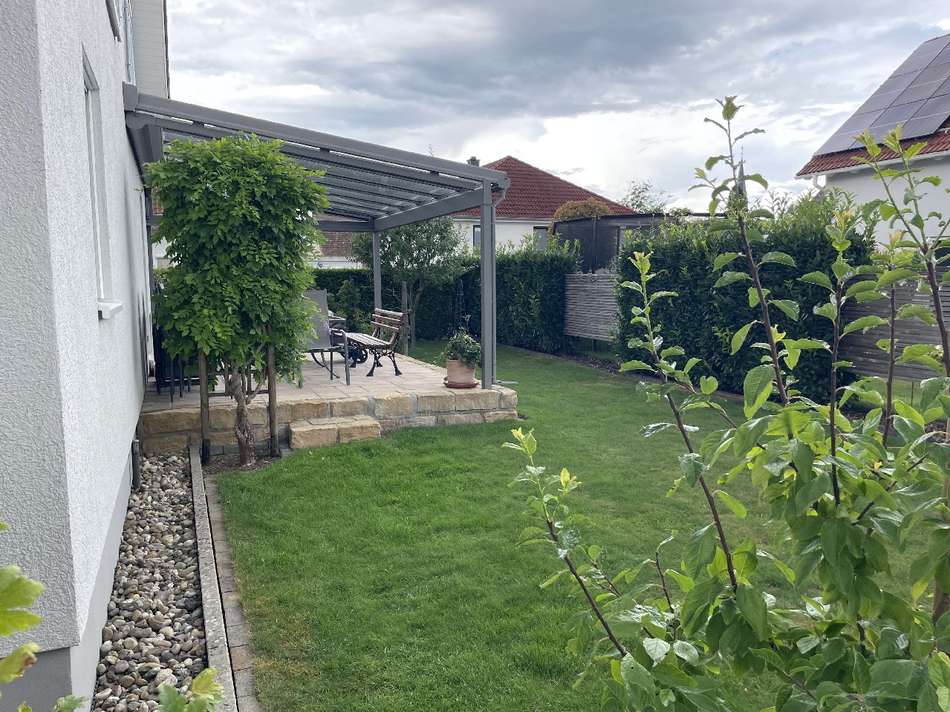 Terrasse und Garten