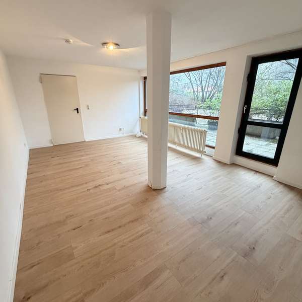 *** helle 4-Zimmer-Wohnung auf zwei Etagen - zwei Balkone und einer Terrasse - Vaalserquartier ***
