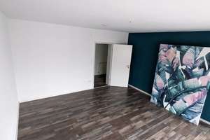 Helle 3 Zimmer Wohnung in ruhiger Lage - Porsche fußläufig erreichbar.