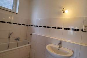  2 Zimmer Wohnung Düsseldorf Oberkassel hell mit Balkon zur Rheinseite – Die vollständige Adresse der Immobilie erhältst du vom Anbieter., 40545 Oberkassel, Düsseldorf – Vorschaubild 12