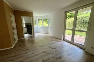 Modernisierte 3 Zi. Wohnung mit Küche und Terrasse befristet bis 31.12.2028