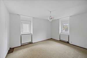 Teilrenoviertes Ein/Zweifamilienhaus mit Potenzial – Die vollständige Adresse der Immobilie erhältst du vom Anbieter., 72461 Albstadt – Vorschaubild 11