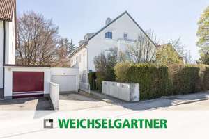 Bezugsfreie Dachgeschosswohnung mit schöner Wohnatmosphäre und TG-Einzelstellplatz – Die vollständige Adresse der Immobilie erhältst du vom Anbieter., 81829 Trudering-Riem (Ortsteil), München – Vorschaubild 1