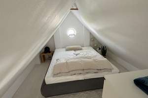 Charmante, offene 1,5 - 2 -Zimmer-Maisonette-Wohnung in Zwei-Parteien-Haus mit Garten in Regensburg – Die vollständige Adresse der Immobilie erhältst du vom Anbieter., 93051 Kumpfmühl-Ziegetsdorf-Neuprüll, Regensburg – Vorschaubild 9