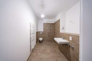 Neubauwohnung im Erstbezug mit Fußbodenheizung und Balkon / WBS 220 erforderlich – Daumstr. 66, 13599 Haselhorst, Berlin – Vorschaubild 7