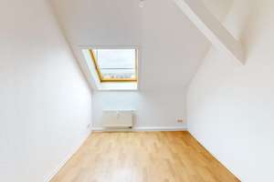 Charmante Dachgeschosswohnung mit Einbauküche – Philippstr. 17, 9130 Sonnenberg, Chemnitz – Vorschaubild 5