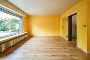 Willkommen zuhause: Renovierungsbedürftiges Reiheneckhaus samt Garten, Garage und Freistellplatz – Die vollständige Adresse der Immobilie erhältst du vom Anbieter., 47226 Bergheim, Duisburg – Vorschaubild 8