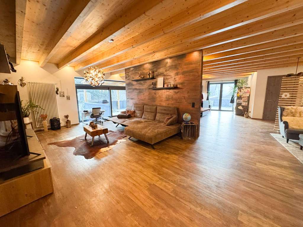 Immobilie in Höpfingen - Wohneigentum mit Gewerbefläche in Randlage! - Bild 4