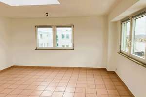 Lichtdurchflutete 4-Zimmer-Dachterrassenwohnung – Talhofstrasse 30, 82205 Gilching – Vorschaubild 12