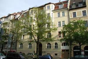 4-Zimmer - Charmante helle Altbau Wohnung, 80m vom Rotkreuzplatz
