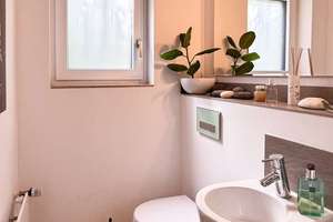 Moderne Lebensqualität trifft grüne Idylle – stilvolle Villa in bester Lage von Mainz-Bretzenheim – Die vollständige Adresse der Immobilie erhältst du vom Anbieter., 55128 Bretzenheim, Mainz – Vorschaubild 13