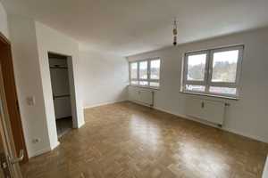 Freundliche 2-Raum-DG-Wohnung mit EBK zentral in Ingolstadt – Ingolstadt – Vorschaubild 5