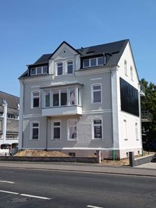 exklusive 4 Zimmer Wohnung im sanierten Altbau- Erstbezug