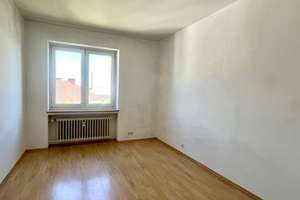 Zentral gelegene 3-Zimmer-Wohnung mit Balkon in Bielefeld-Mitte – Jöllenbecker Straße 42-44, 33613 Mitte, Bielefeld – Vorschaubild 8