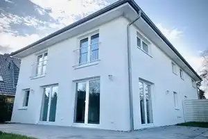 Doppelhaushälfte mit hohem Standard in Top Lage – Hamburg – Vorschaubild 1