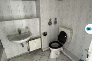 Schöne 3-Zimmer-Wohnung mit großem Balkon und Einbauküche – Albertine-Assor-Str. 15a, 22457 Schnelsen, Hamburg – Vorschaubild 9