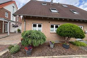 Traumhafte Doppelhaushälfte in Neuss-Norf – Einziehen und wohlfühlen – Die vollständige Adresse der Immobilie erhältst du vom Anbieter., 41469 Norf, Neuss – Vorschaubild 41