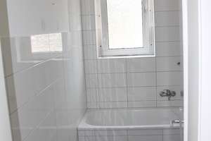 schöne moderne 3-Zimmer-Wohnung in ruhiger Lage – Leipziger Str. 35, 42109 Uellendahl-Katernberg, Wuppertal – Vorschaubild 2