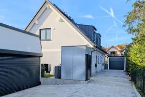 Modern wohnen im Grünen – Doppelhaushälfte mit A+ Effizienz & PV in München-Allach – Die vollständige Adresse der Immobilie erhältst du vom Anbieter., 80997 Allach, München – Vorschaubild 1