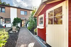 Reihenhaus in beliebter Lage mit Garage     – Segeberg (Kreis) – Vorschaubild 17