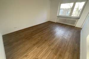 Frisch renovierte 2 Zimmer-Wohnung mit Balkon und modernisiertem Tageslichtbad mit Wanne – Mozartstr. 11, 23556 Sankt Lorenz Nord, Lübeck – Vorschaubild 7
