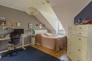 Stilvolle Maisonette-Wohnung mit 86qm Wohn-/Nutzfläche plus Tiefgaragenstellplatz in begehrter Lage – Die vollständige Adresse der Immobilie erhältst du vom Anbieter., 22529 Lokstedt, Hamburg – Vorschaubild 10